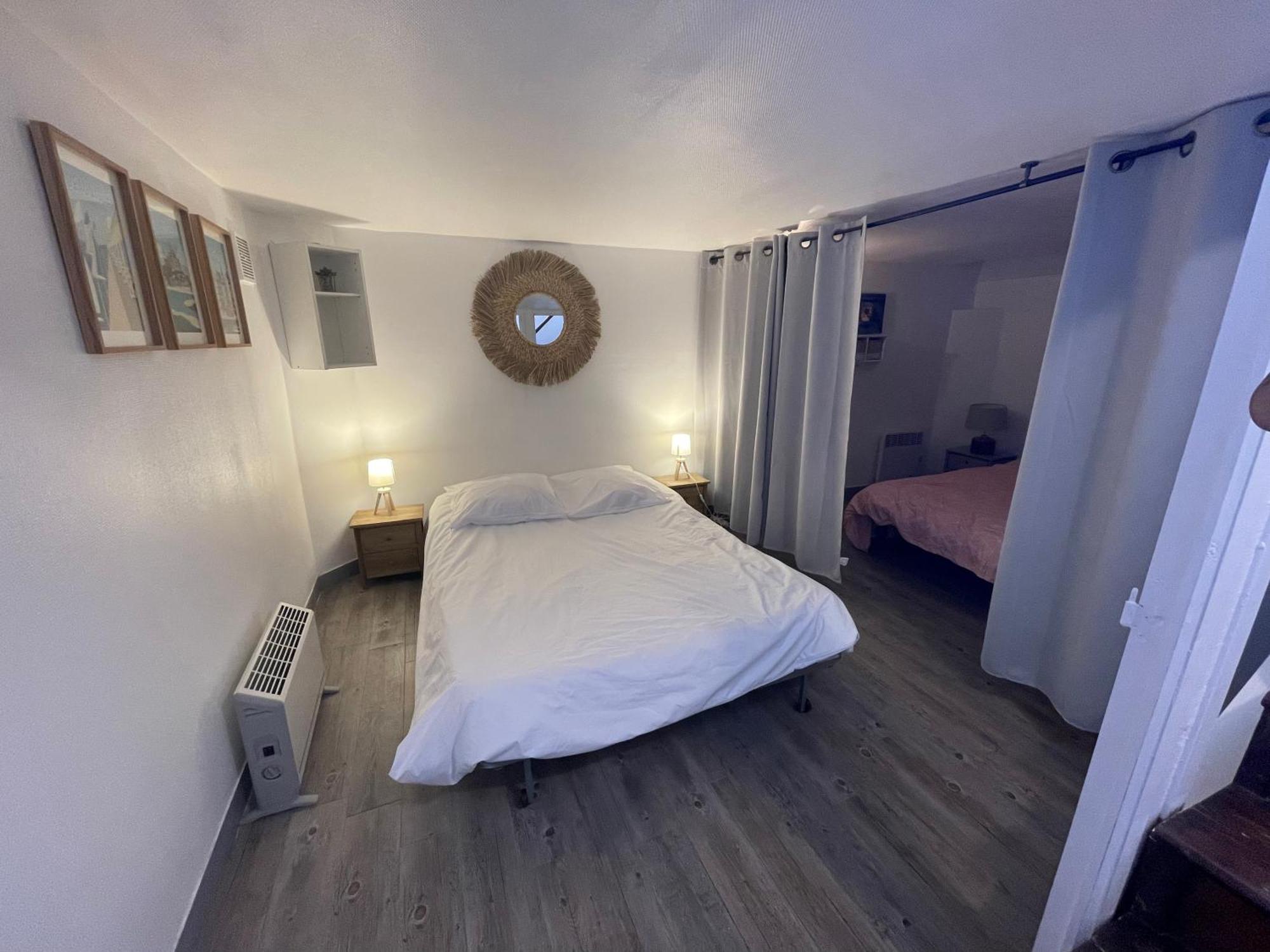 Souplex 50M De La Plage Et Des Commerces Houlgate Esterno foto